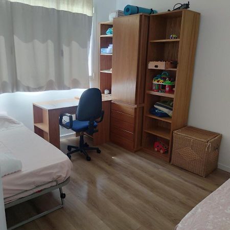 Apartment Close To The Beach With Free Parking Badalona Exterior photo