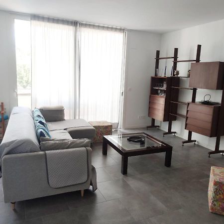 Apartment Close To The Beach With Free Parking Badalona Exterior photo