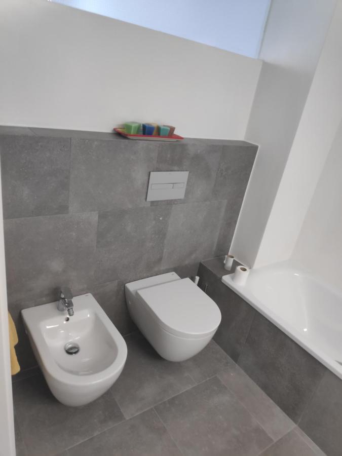 Apartment Close To The Beach With Free Parking Badalona Exterior photo